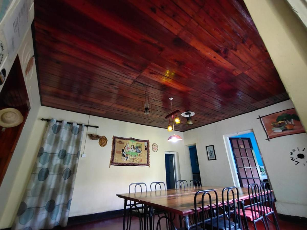 The 1964 Holiday Bungalow 엘라 외부 사진